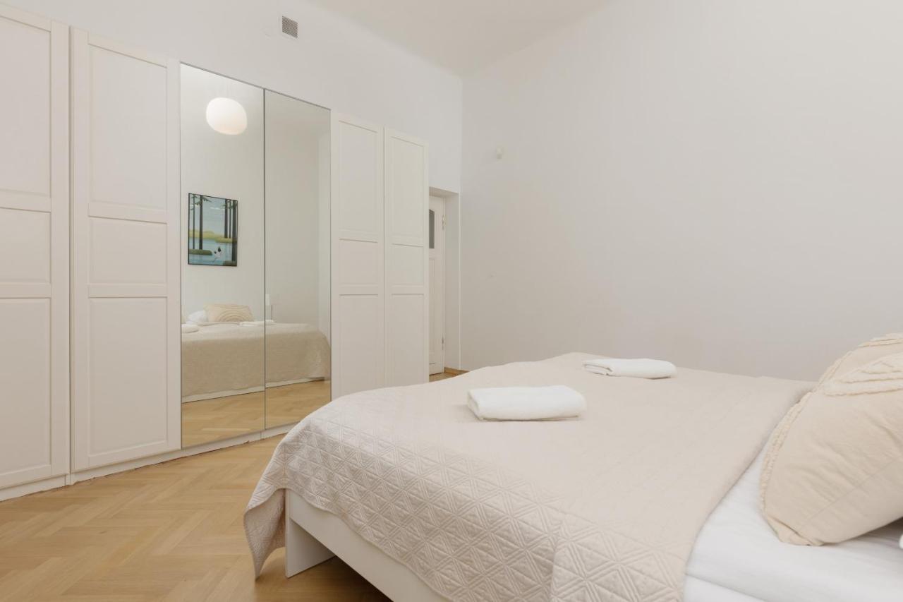 Family Apartment Freta Warsaw Old Town By Noclegi Renters Eksteriør billede