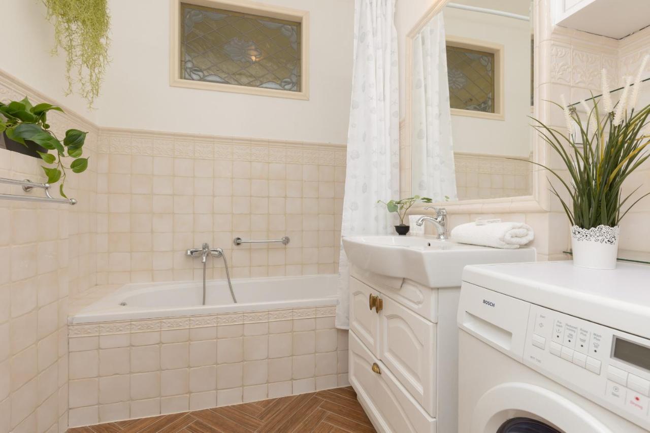 Family Apartment Freta Warsaw Old Town By Noclegi Renters Eksteriør billede